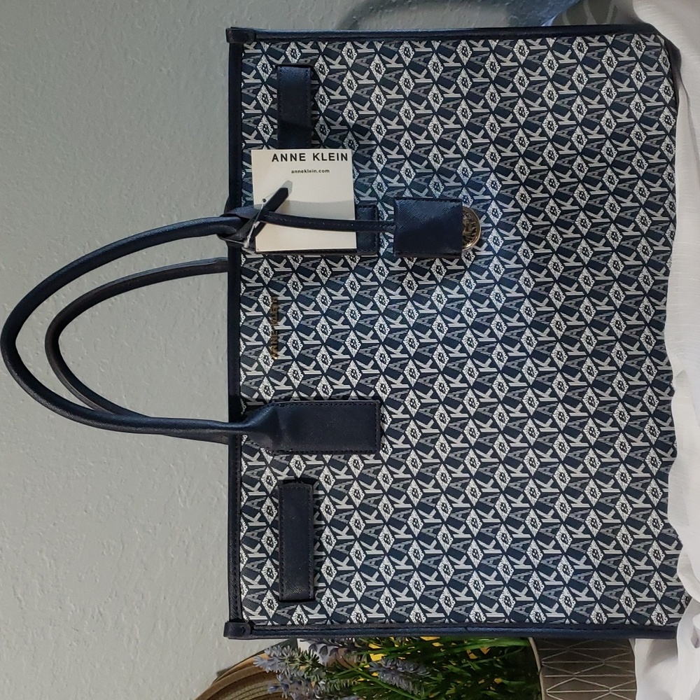 Anne Klein Hogan Bag